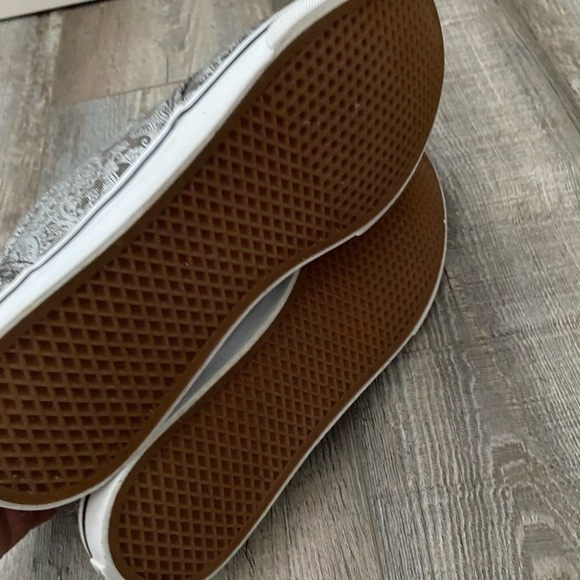 Vans Silver Floral Low Top Lace Up Sneakers 8 - Picture 7 of 8